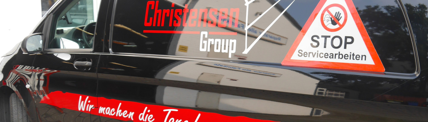 Tor-Installationen sind vom Start weg sicher mit dem Team von Christensen. Machen auch Sie Karriere bei Christensen.